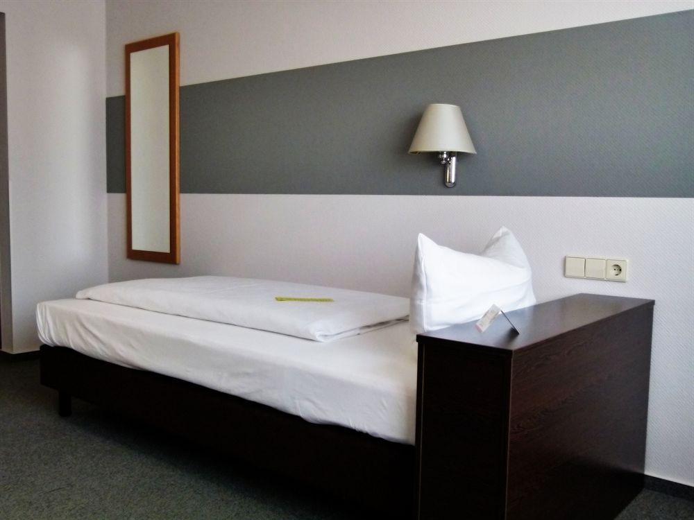 Akzent Hotel Torgauer Hof Sindelfingen Zewnętrze zdjęcie