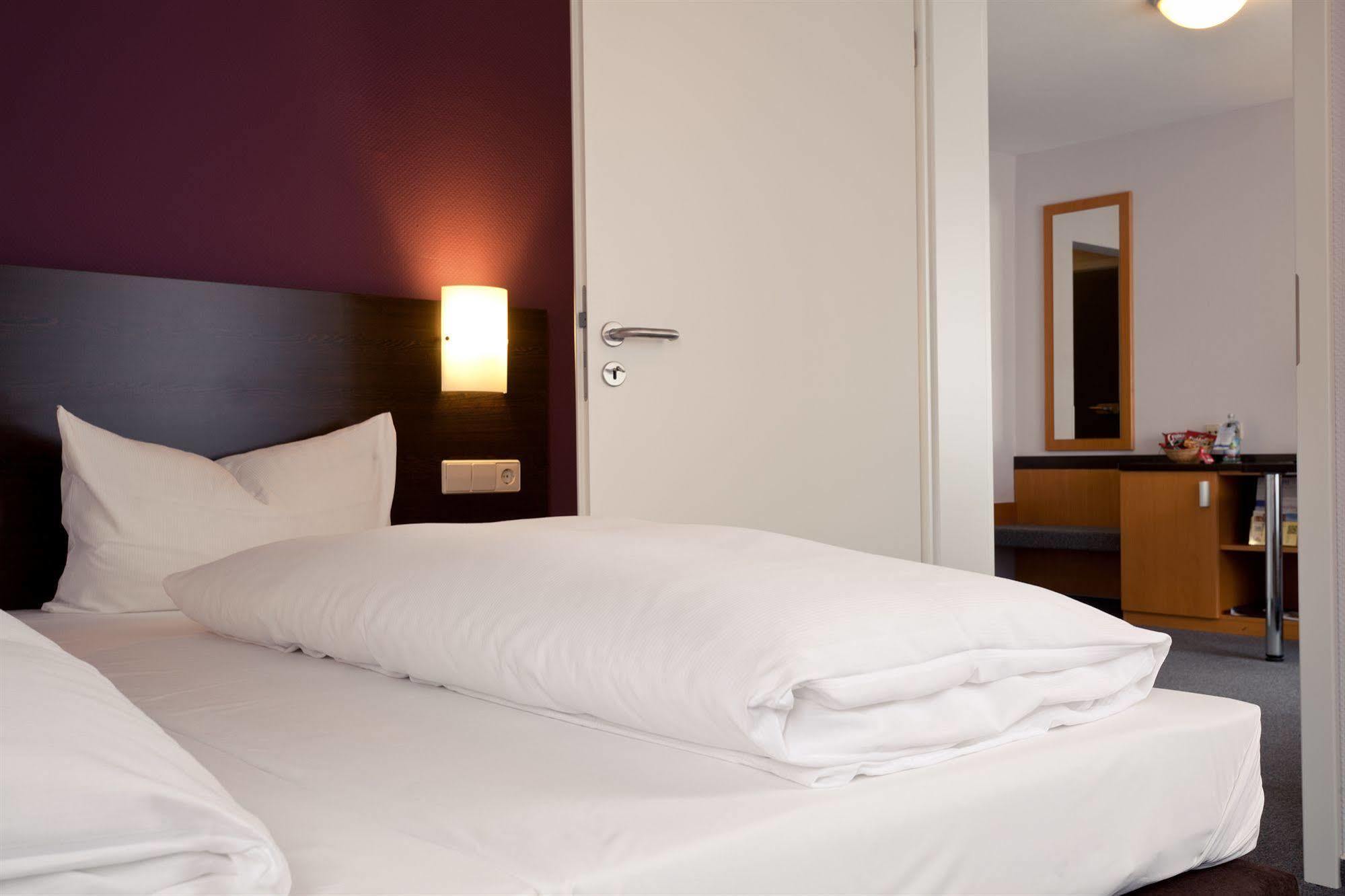 Akzent Hotel Torgauer Hof Sindelfingen Zewnętrze zdjęcie