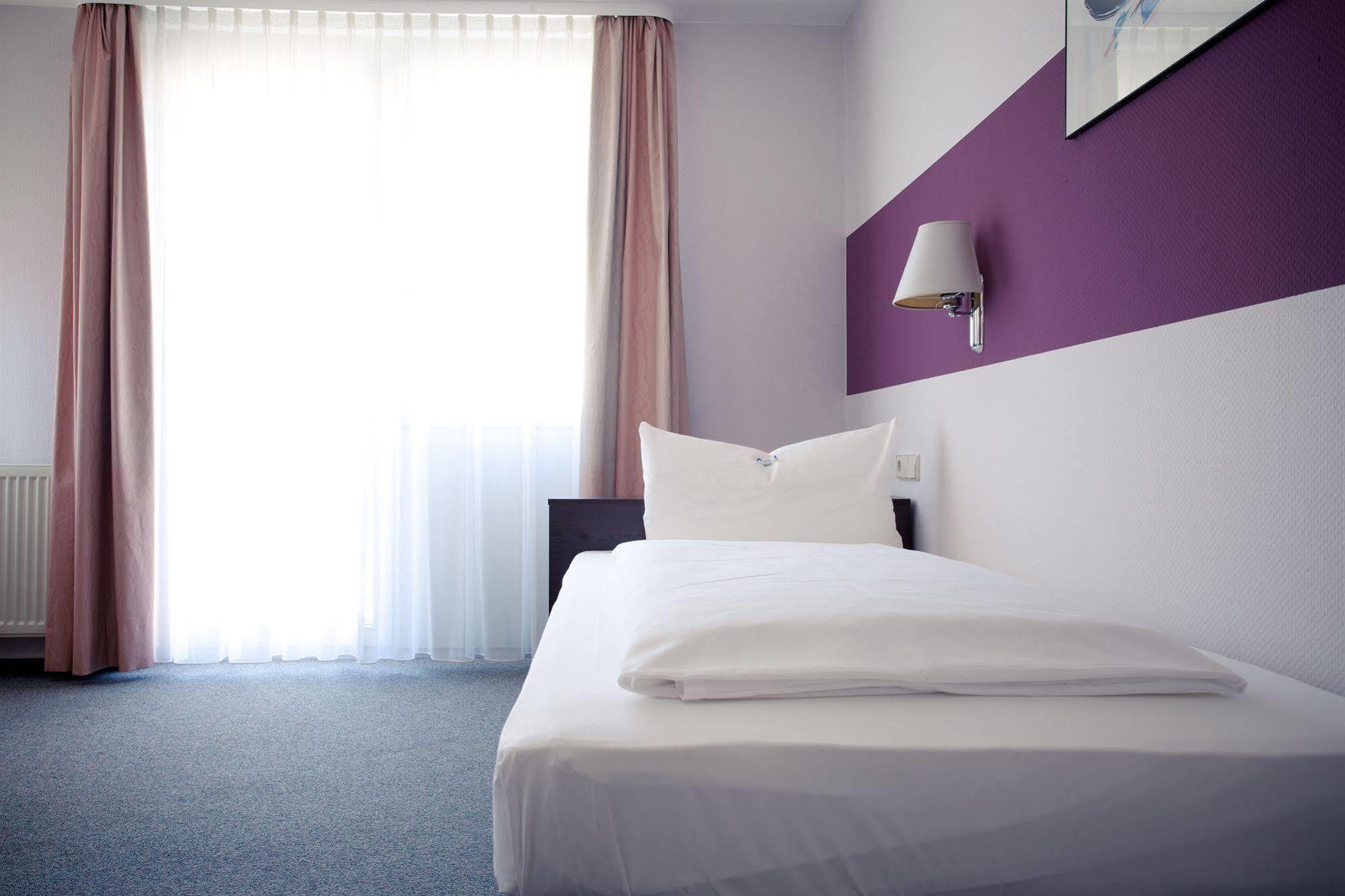 Akzent Hotel Torgauer Hof Sindelfingen Zewnętrze zdjęcie