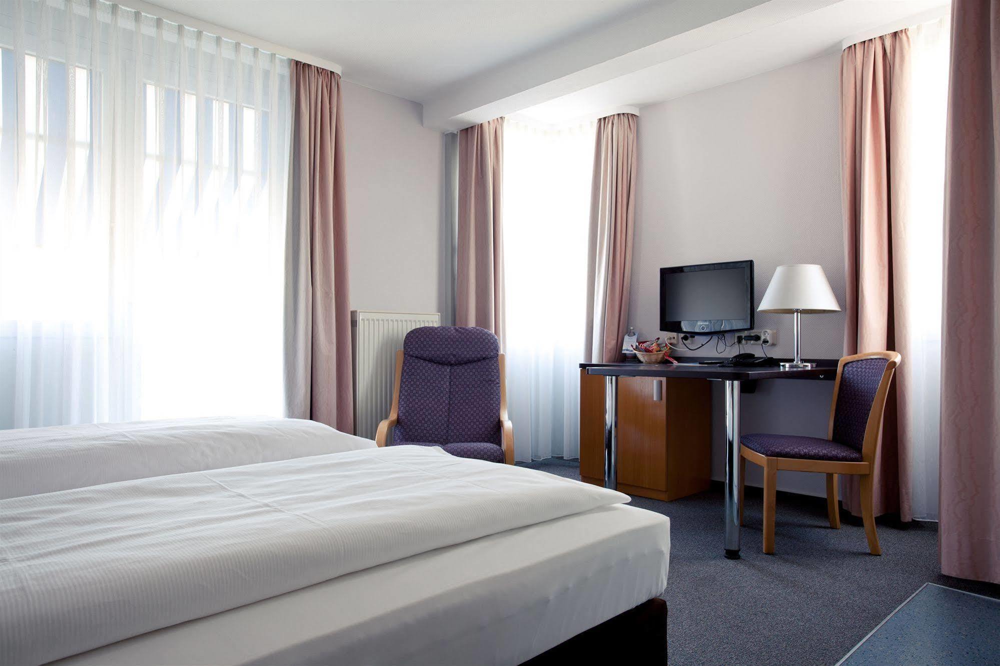 Akzent Hotel Torgauer Hof Sindelfingen Zewnętrze zdjęcie